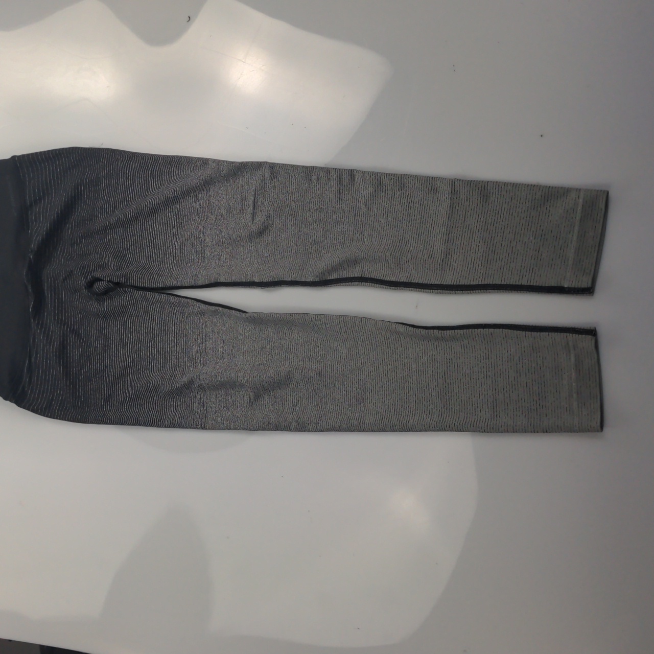 Brooks Brand Active Wear Tights In Black And Grey Vertical Lines